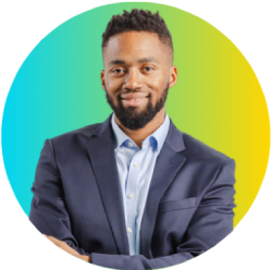 A person in business attire smiling. The image represents an employee with Insight Global’s Evergreen Division.